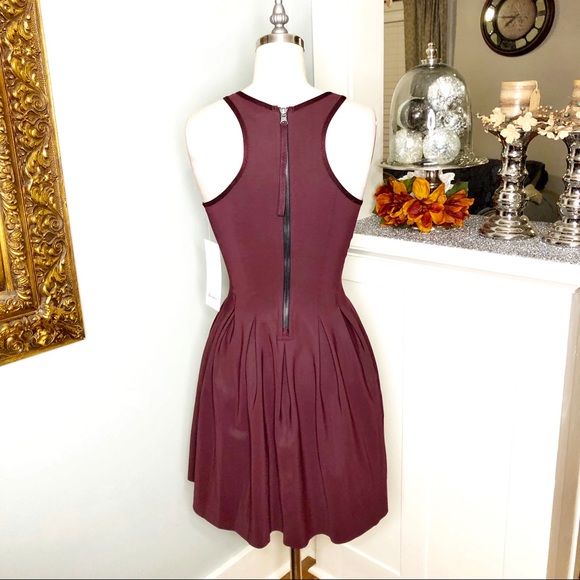 Lululemon Here To There Dress Bordeaux Fit & Flare - Picture 7 of 8